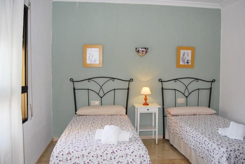 Apartamento Centro De 内尔哈 外观 照片